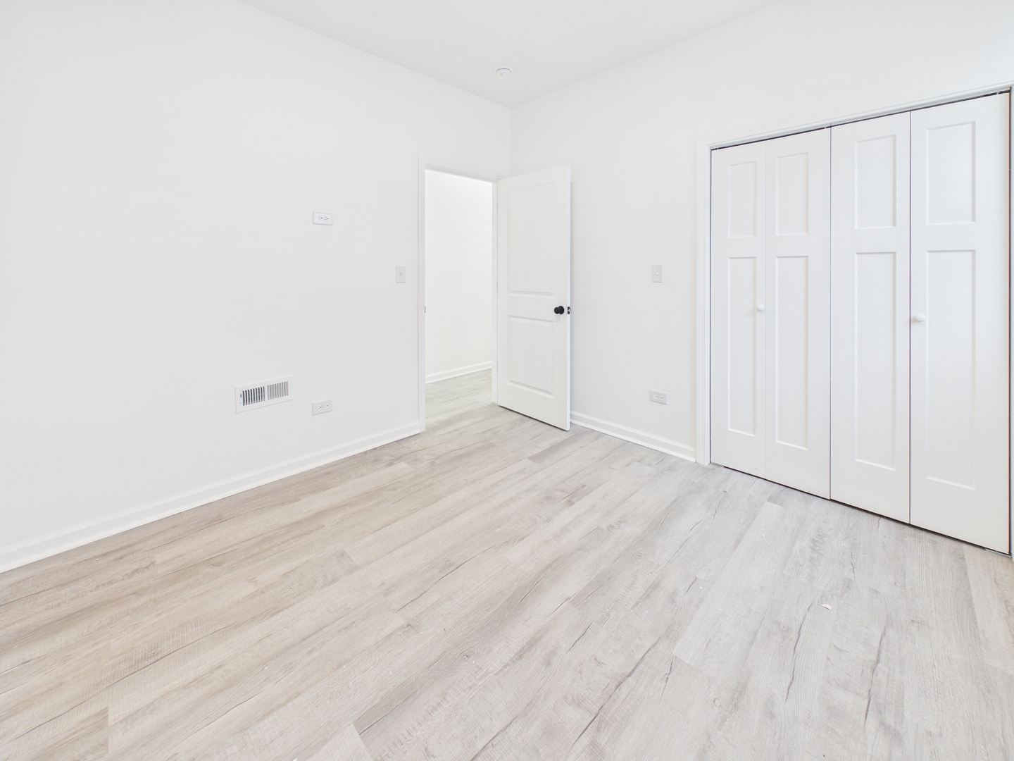 6346 S Evans Avenue Property Photo 18