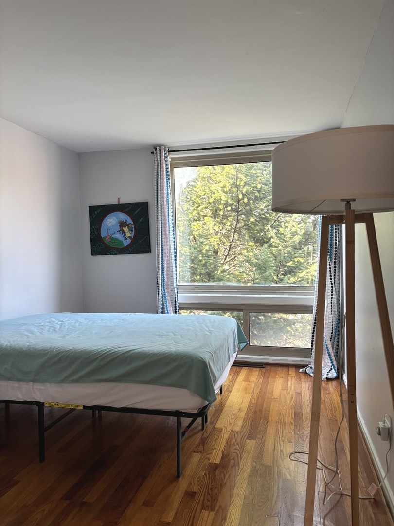 1428 E 55th Street Property Photo 6