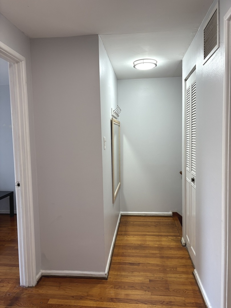 1428 E 55th Street Property Photo 10