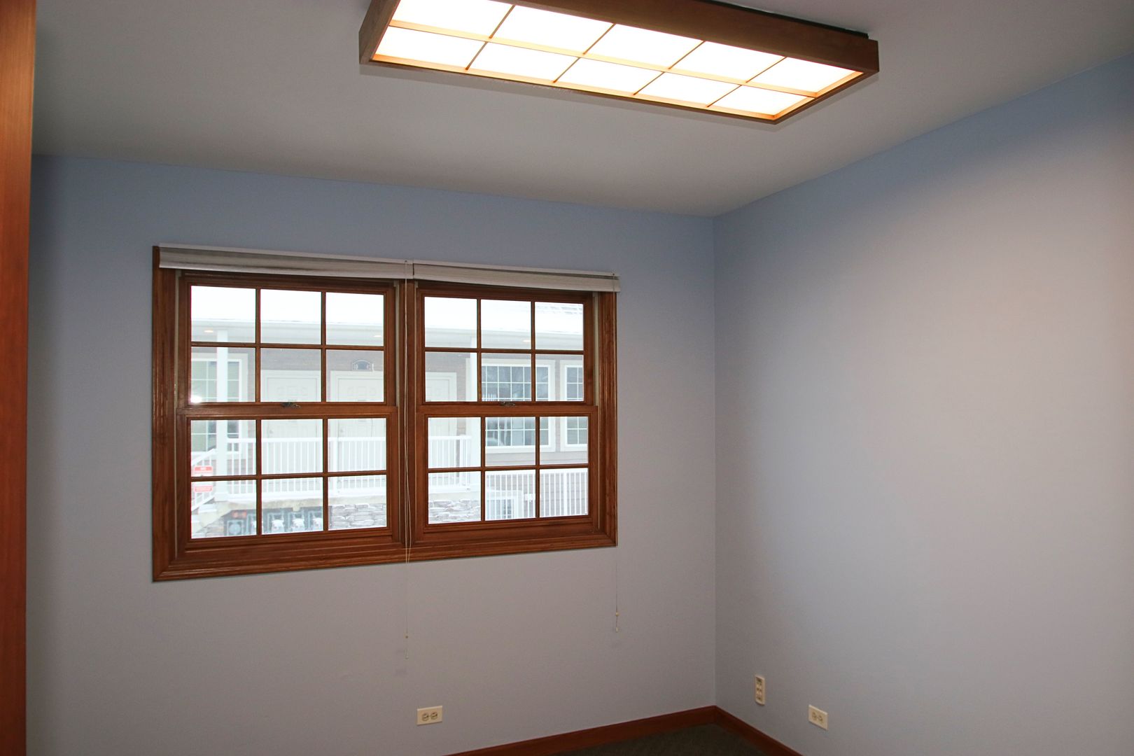 34 W Grand Avenue 102 Property Photo 6