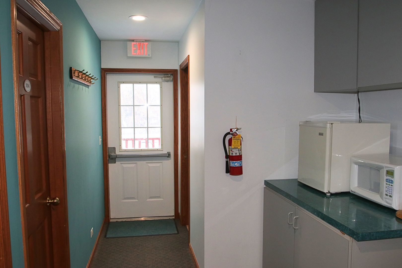 34 W Grand Avenue 203 Property Photo 8