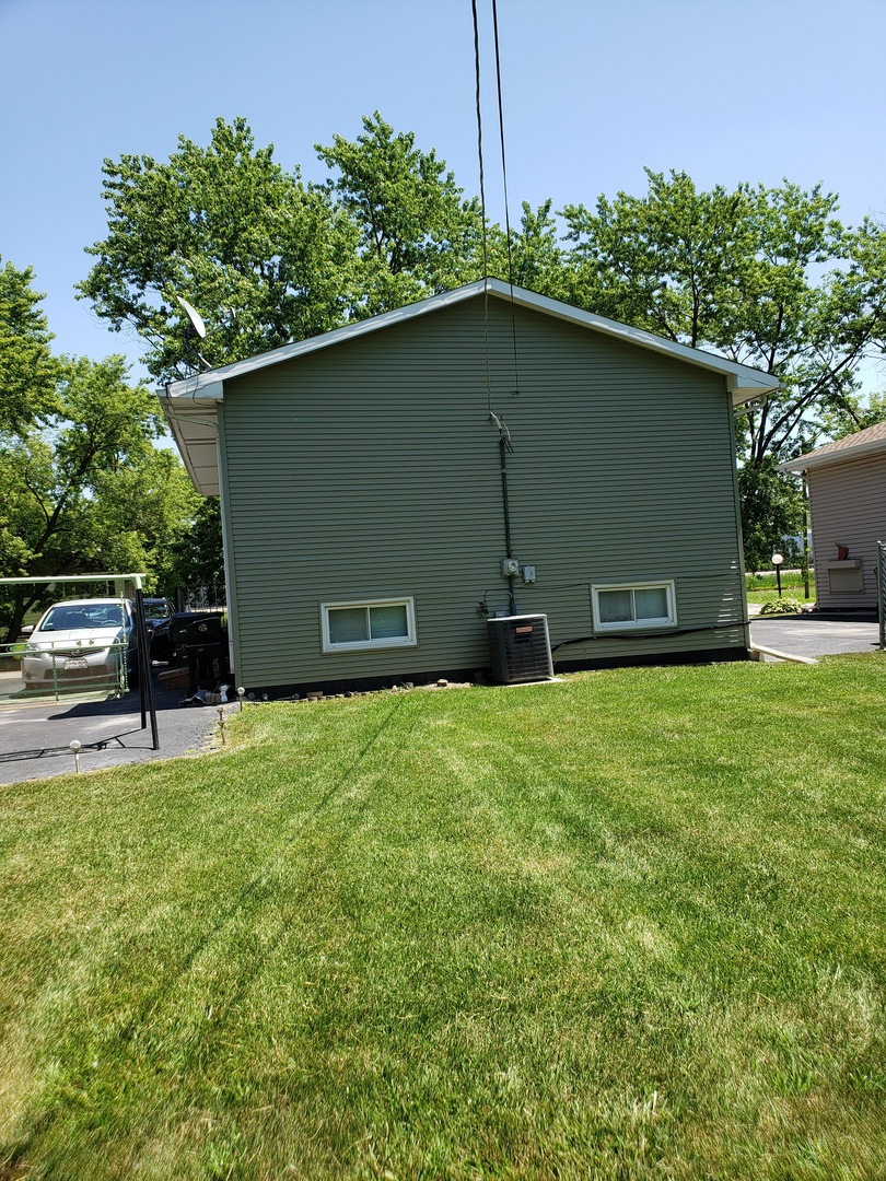 16236 S Lathrop Avenue Property Photo 2