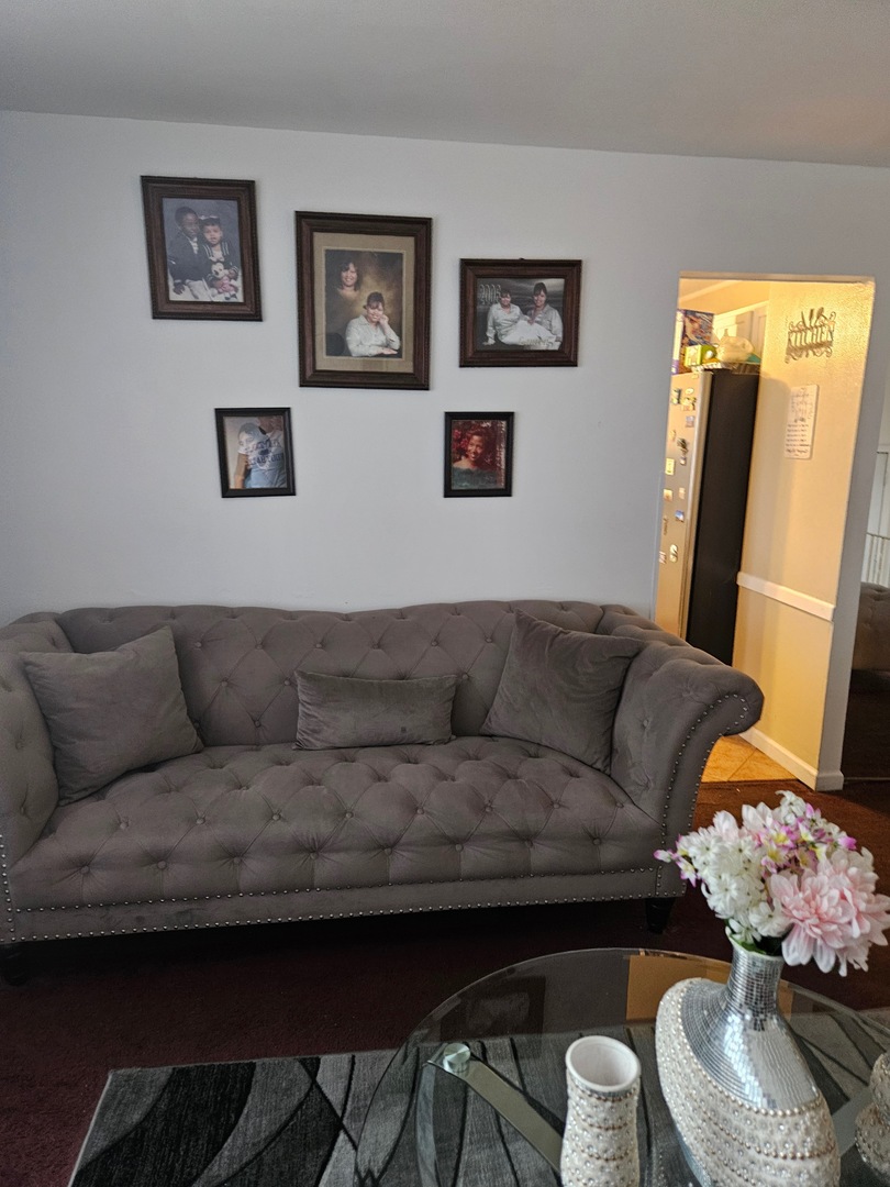 16236 S Lathrop Avenue Property Photo 4