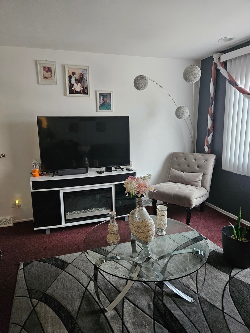 16236 S Lathrop Avenue Property Photo 5
