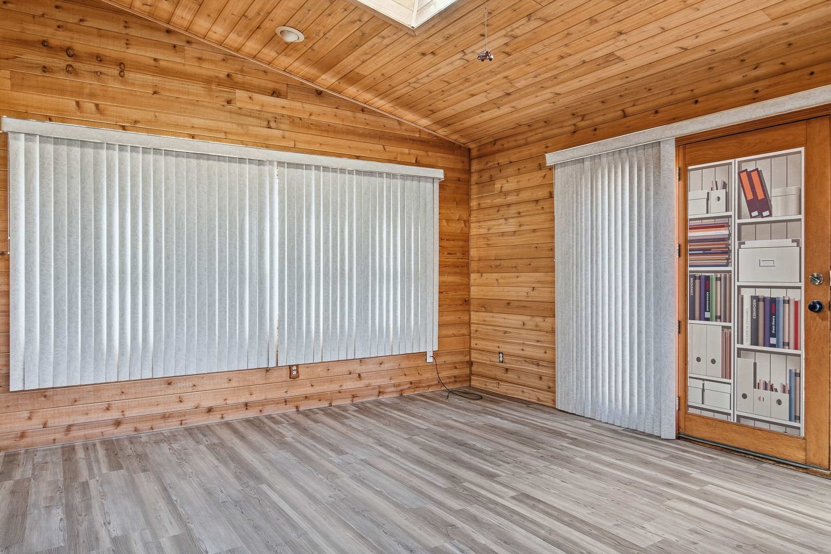 2501 20th Avenue Property Photo 11