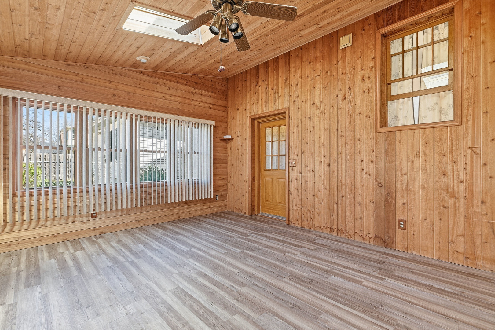 2501 20th Avenue Property Photo 12