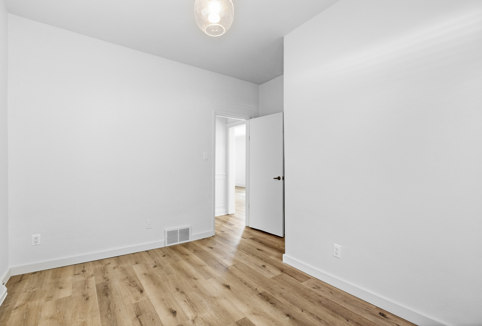 2501 20th Avenue Property Photo 30