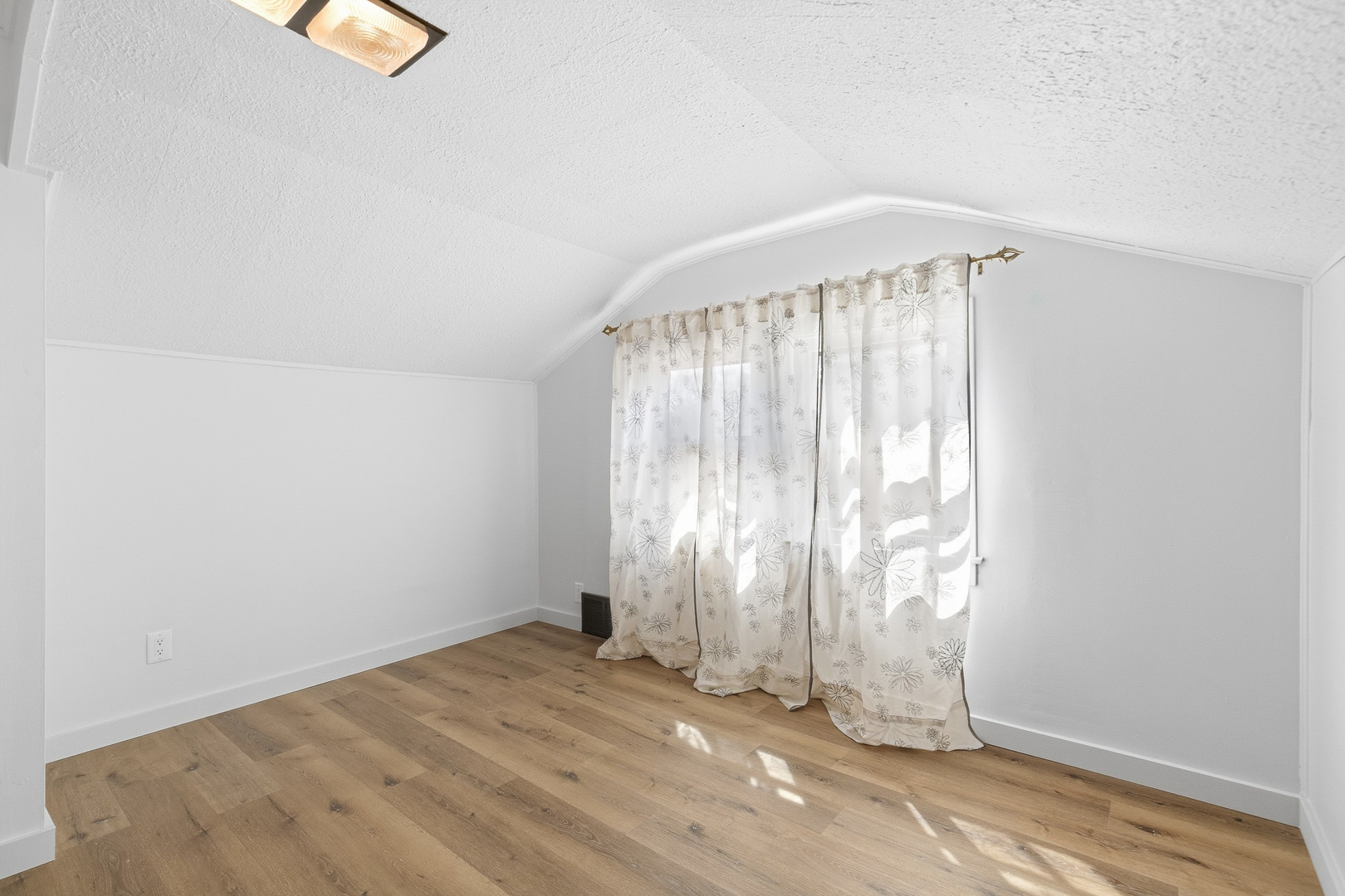 2501 20th Avenue Property Photo 31