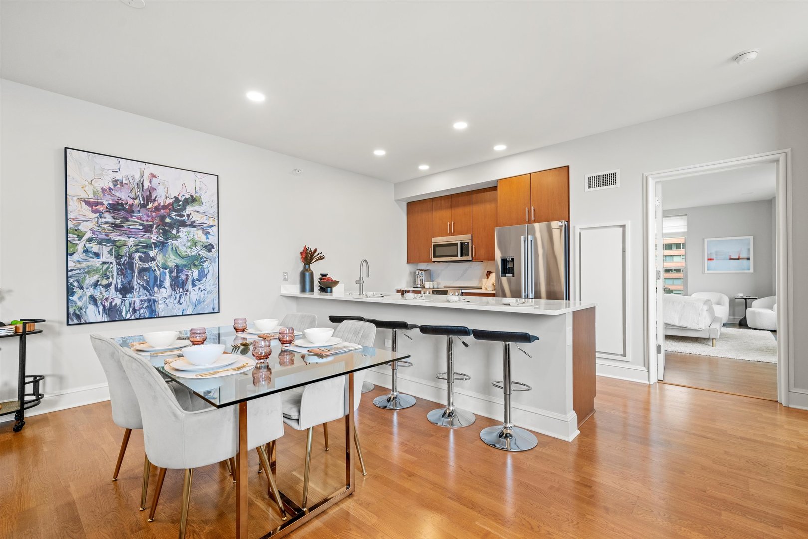 850 N Lake Shore Drive 1607 Property Photo 16