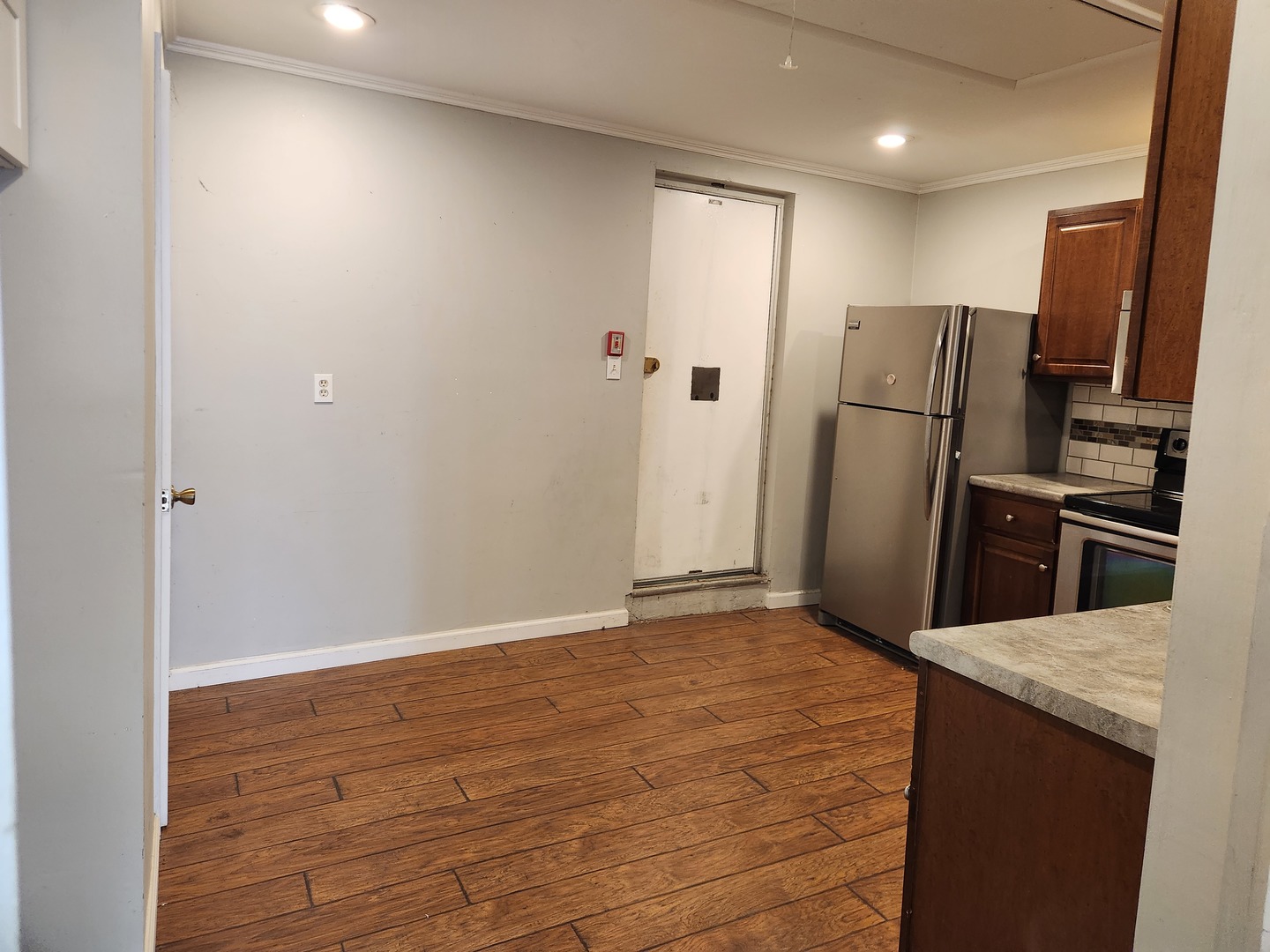 1012 Main Street Property Photo 4