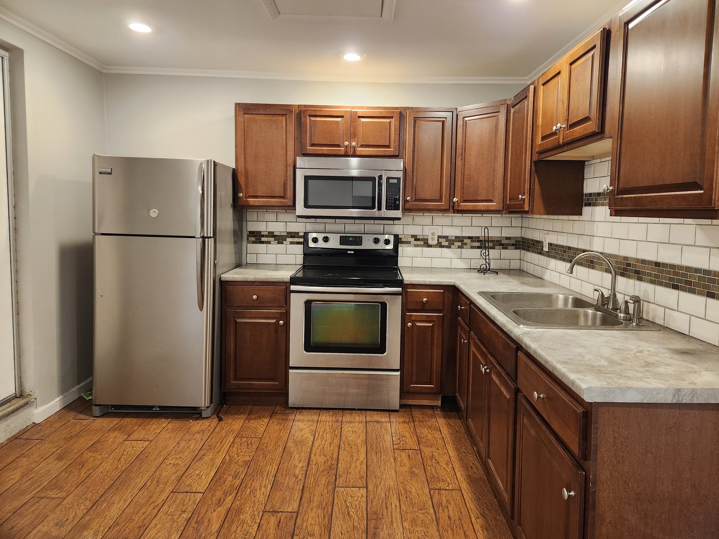 1012 Main Street Property Photo 5