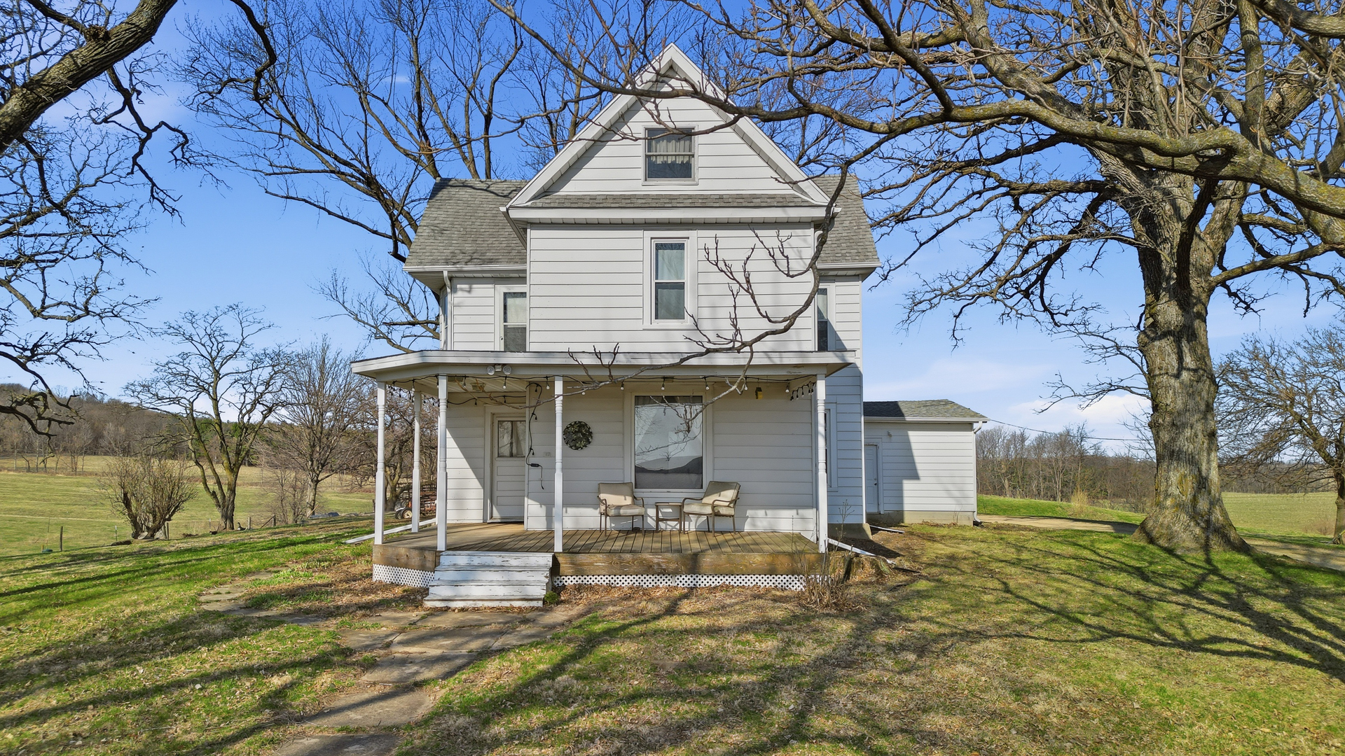 2812 S Brookville Road Property Photo 1