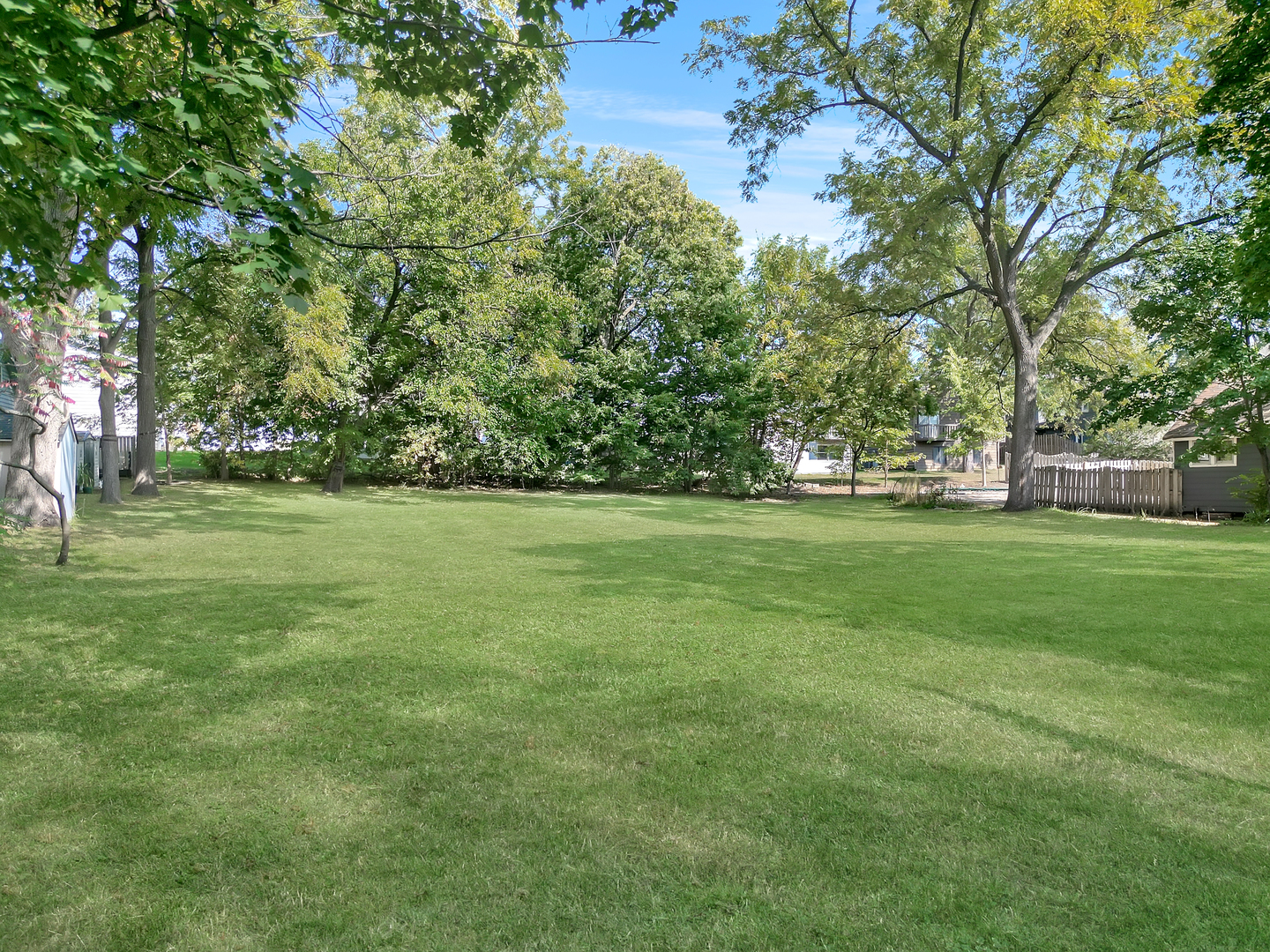 208 W Ellis Avenue Property Photo 9