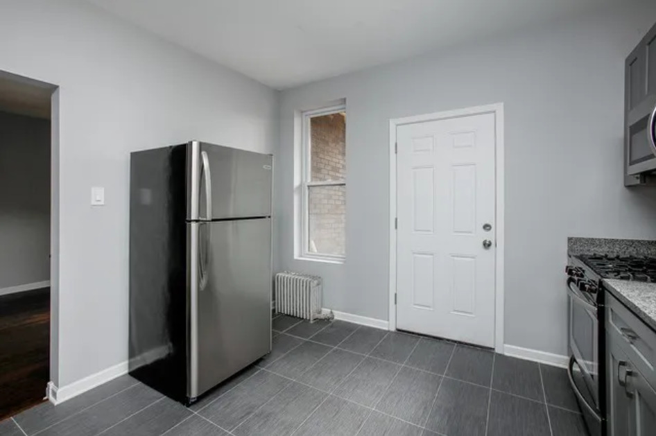 7719 S Kingston Avenue Property Photo 2