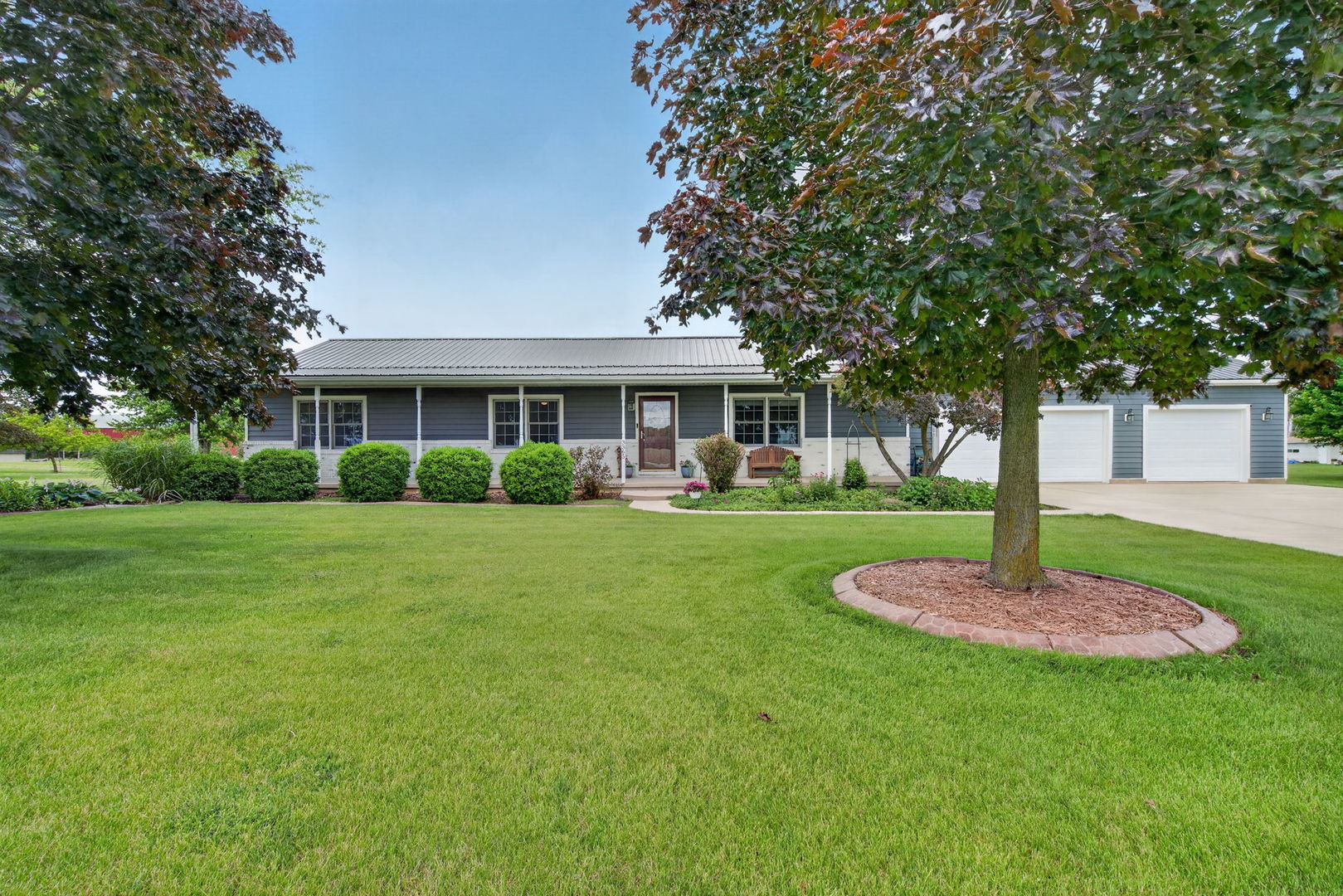 3365 N School Drive Property Photo 1