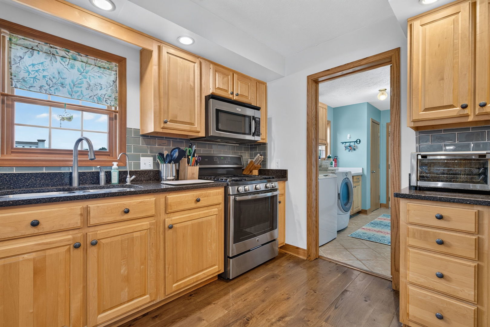 3365 N School Drive Property Photo 11