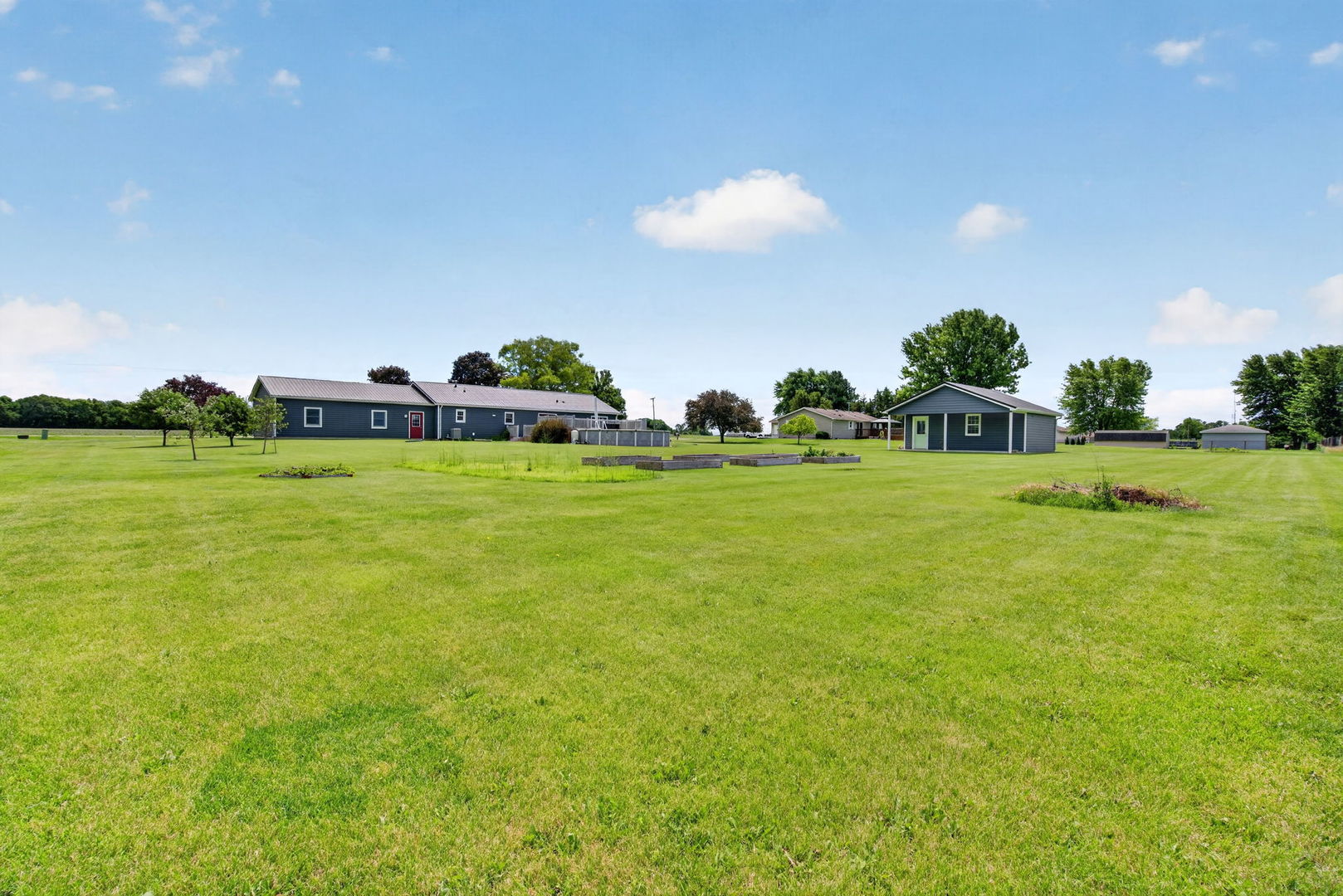 3365 N School Drive Property Photo 45