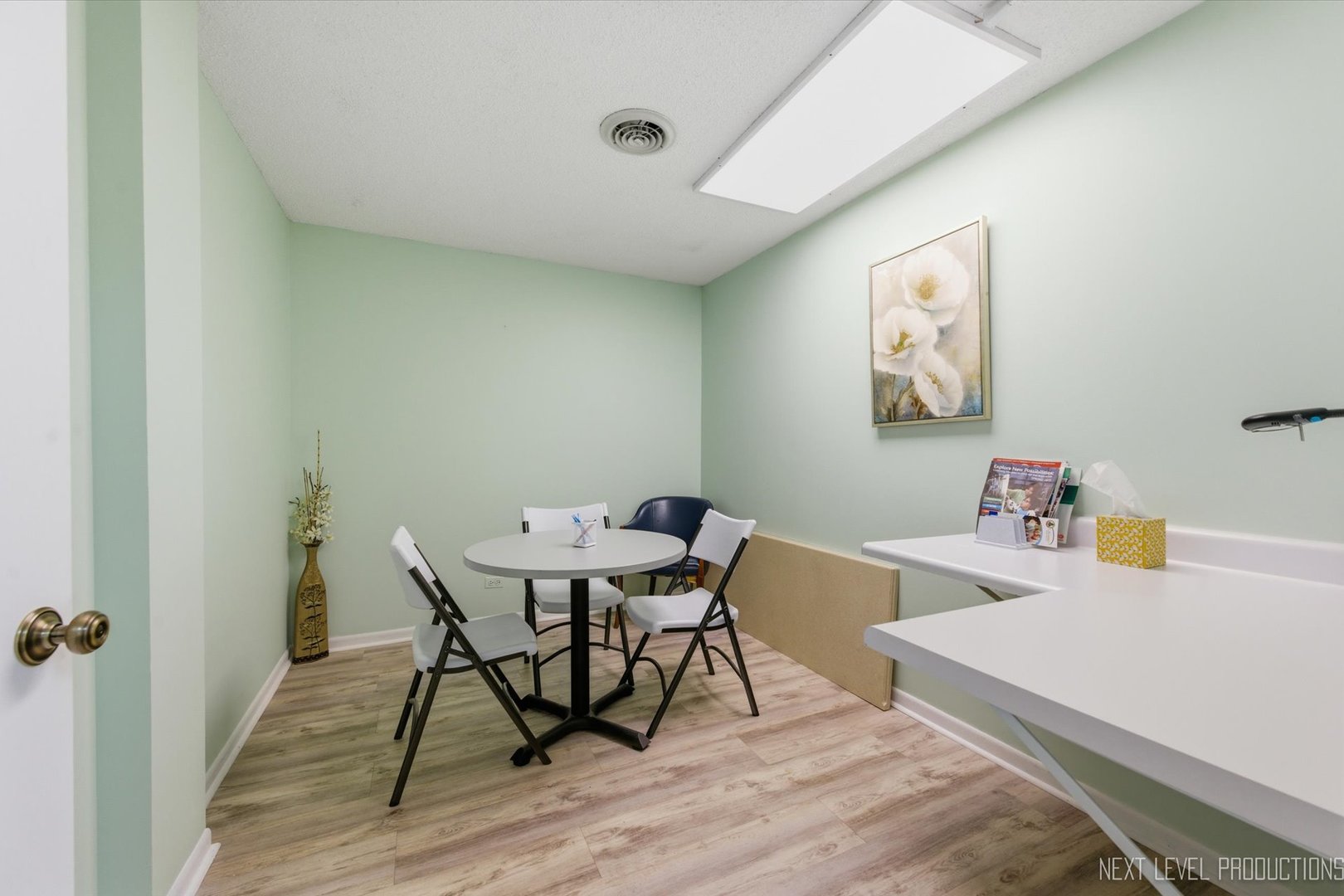 2000 Larkin Avenue 102-103 Property Photo 7