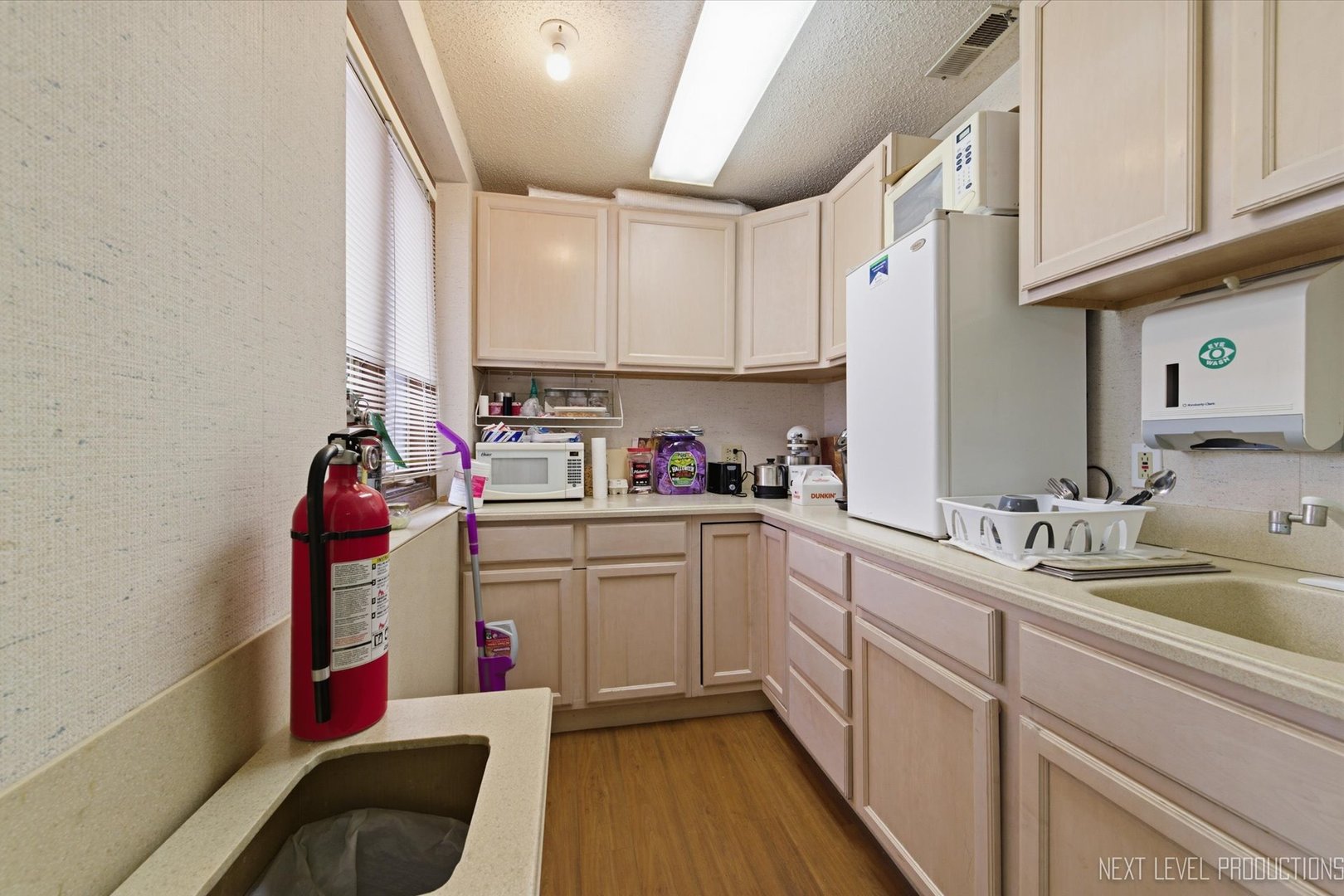 2000 Larkin Avenue 102-103 Property Photo 9