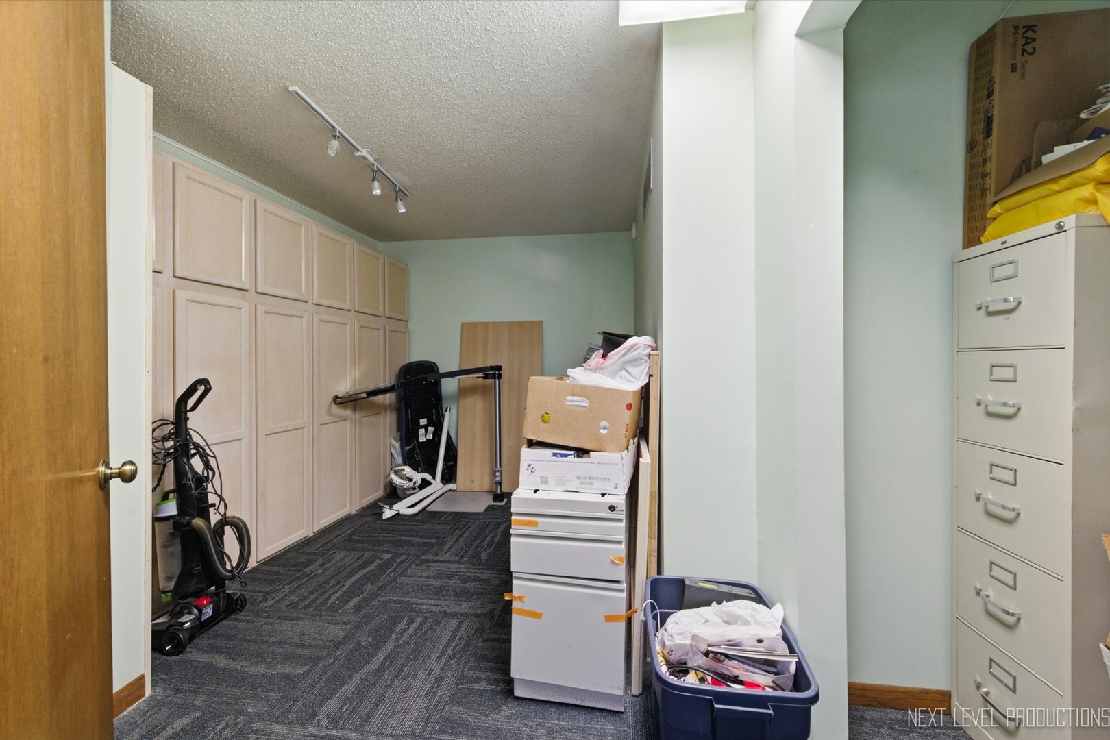 2000 Larkin Avenue 102-103 Property Photo 23