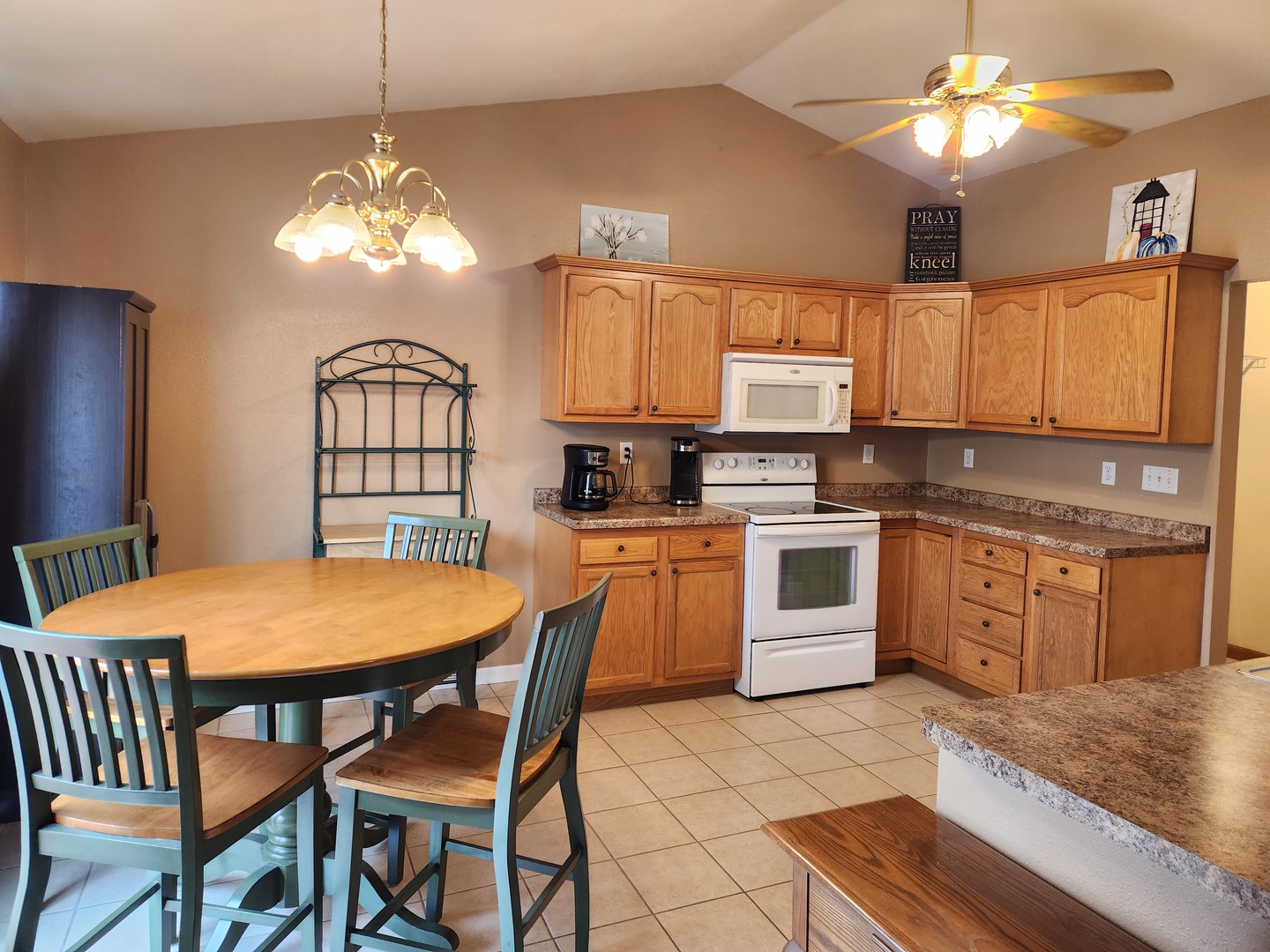 1508 Hawkeye Court Property Photo 6