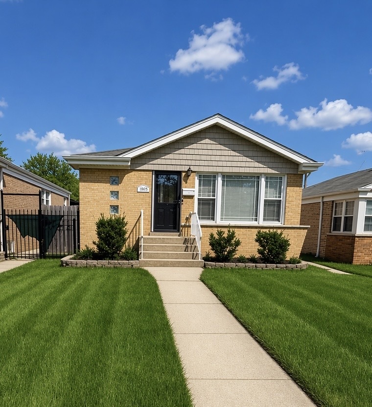 7805 S Homan Avenue Property Photo 1