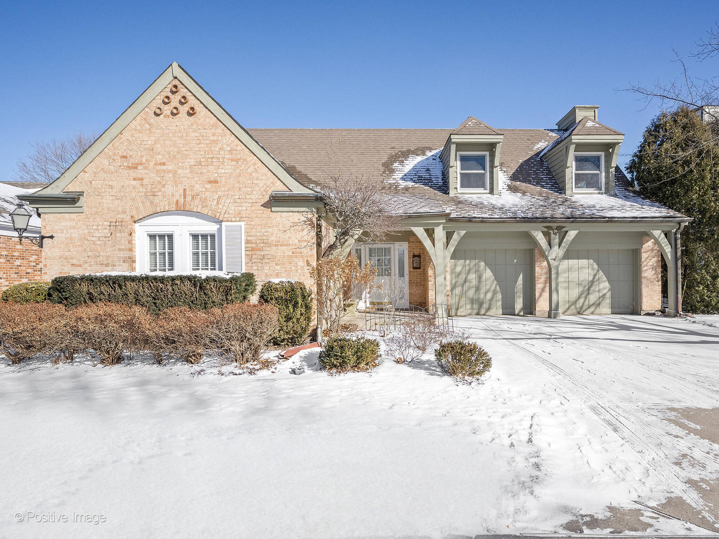 116 Rivershire Lane Property Photo 1