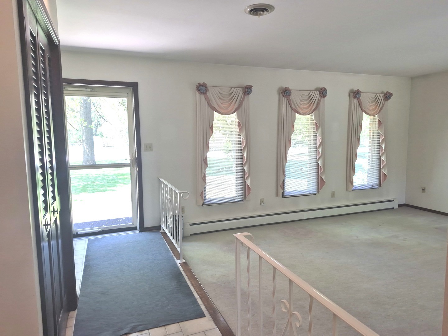 8 Hawthorne Drive Property Photo 9