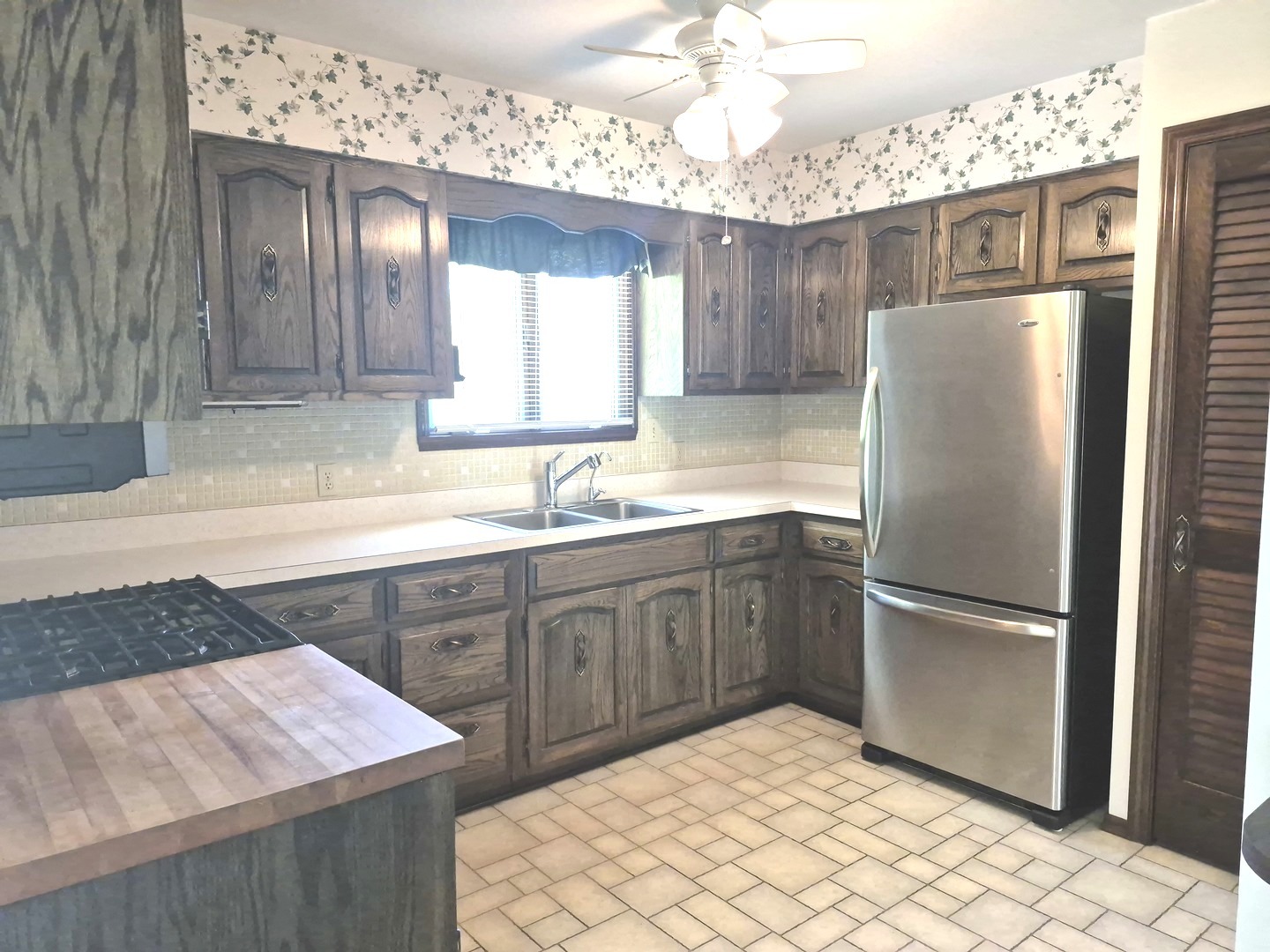 8 Hawthorne Drive Property Photo 11