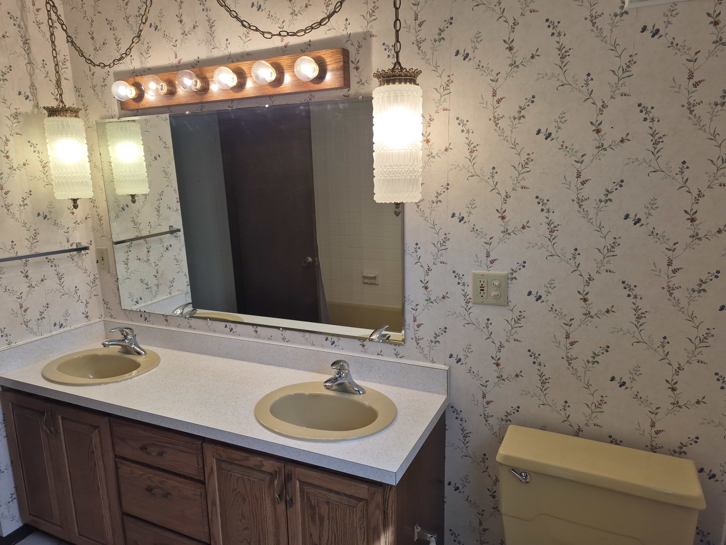 8 Hawthorne Drive Property Photo 17