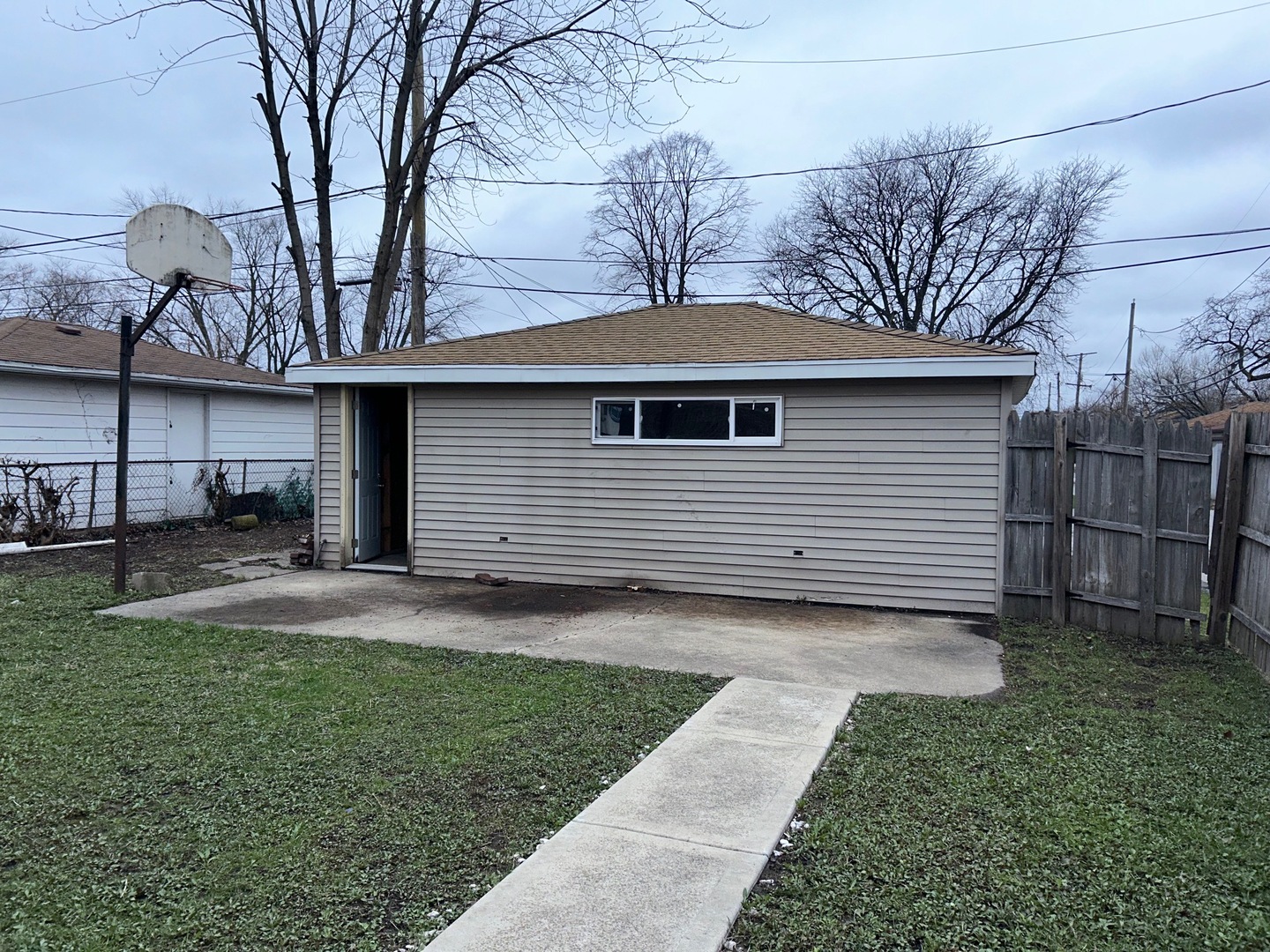 15210 Evers Street Property Photo 5