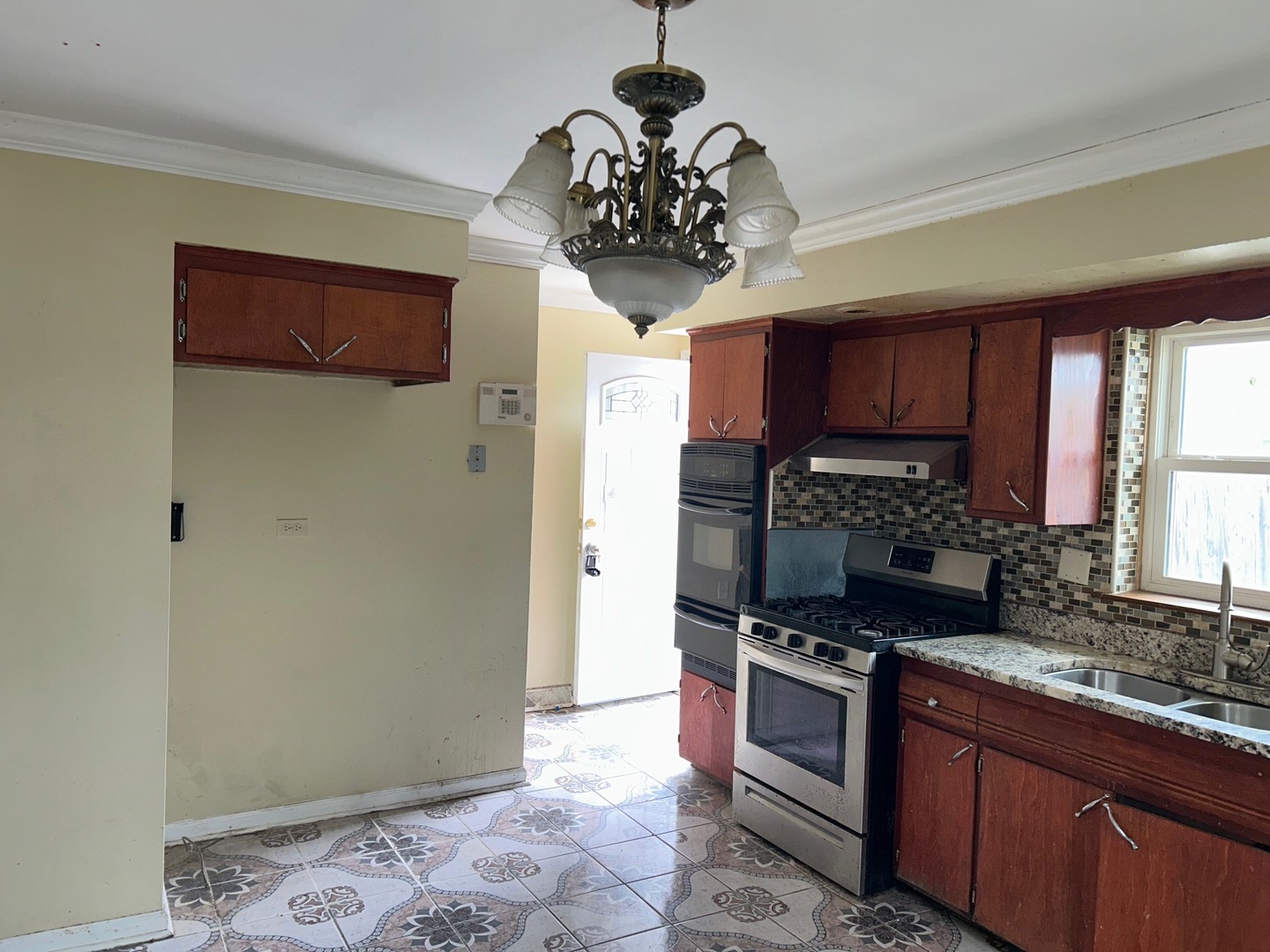 15210 Evers Street Property Photo 9