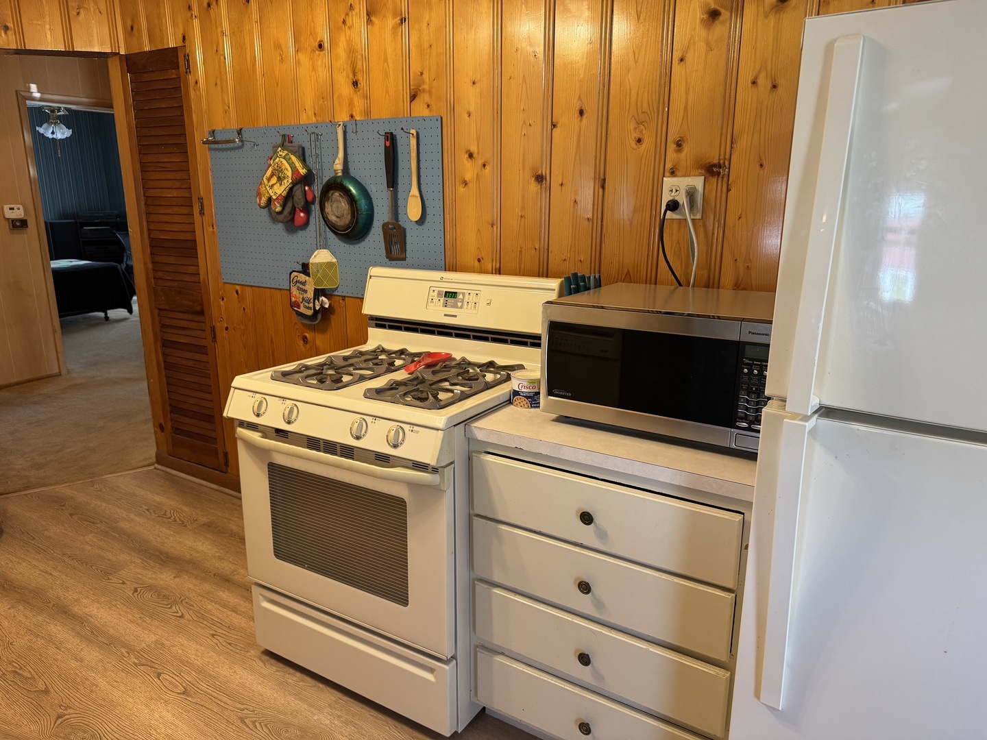 409 S Parkhill Street Property Photo 5
