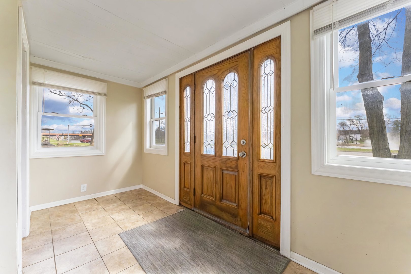 4720 Lincoln Avenue Property Photo 4