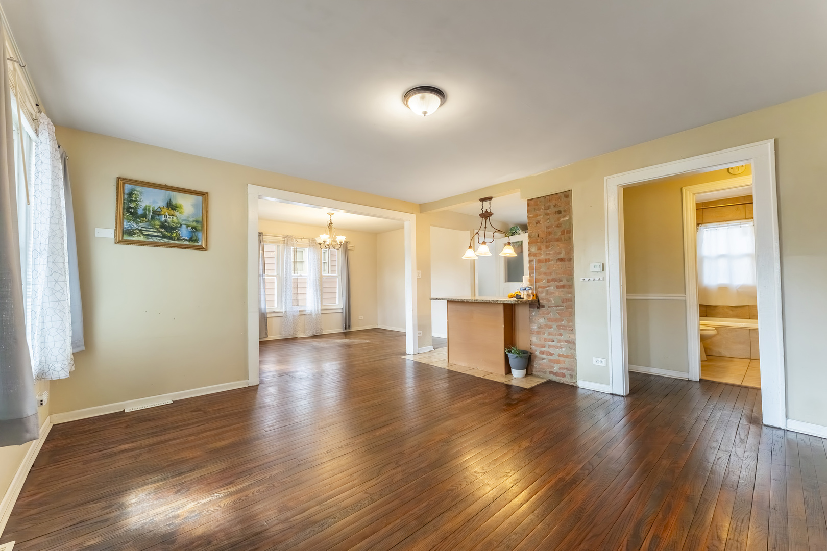 4720 Lincoln Avenue Property Photo 5