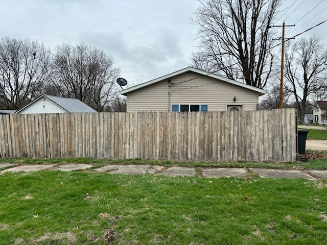 402 Ne 2nd Avenue Property Photo 2
