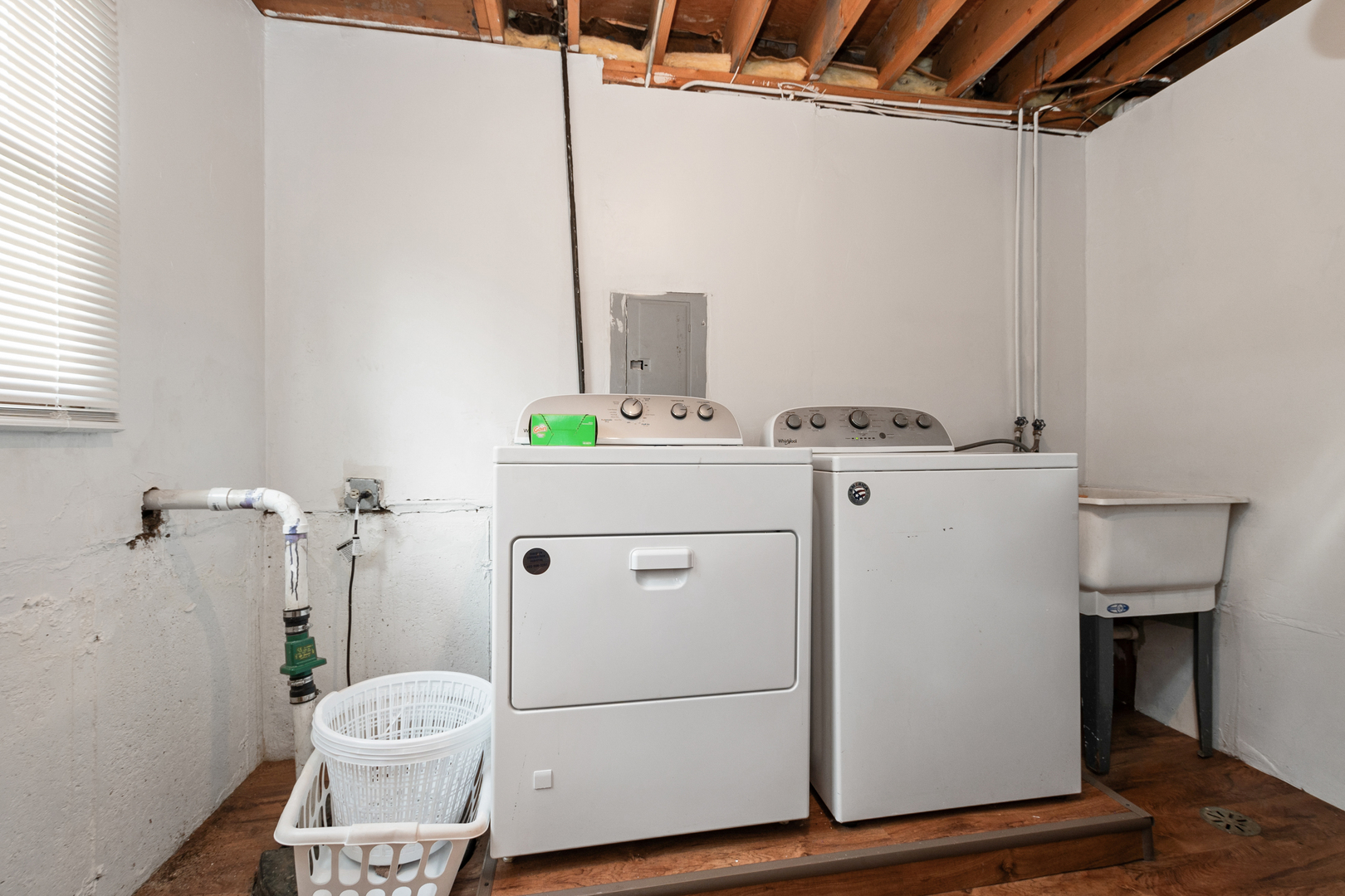 928 E 153rd Street Property Photo 17