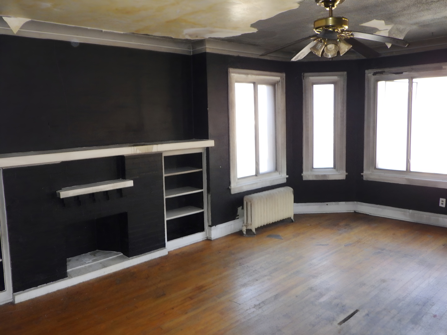 8223 S Ingleside Avenue Property Photo 2
