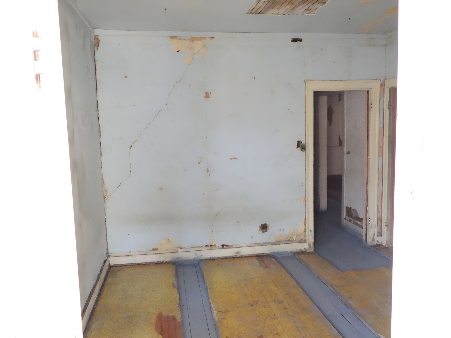 8223 S Ingleside Avenue Property Photo 3