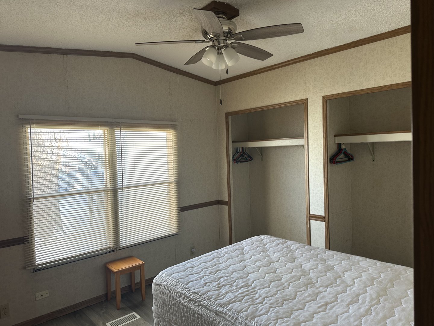 8800 S Harlem Avenue 1127 Property Photo 7