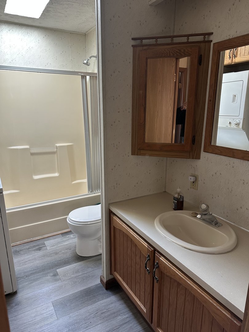 8800 S Harlem Avenue 1127 Property Photo 9