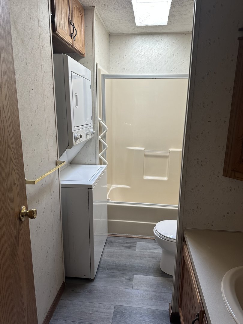 8800 S Harlem Avenue 1127 Property Photo 10