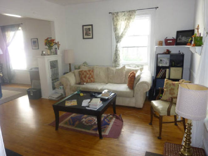 323 N Loomis Street Property Photo 4