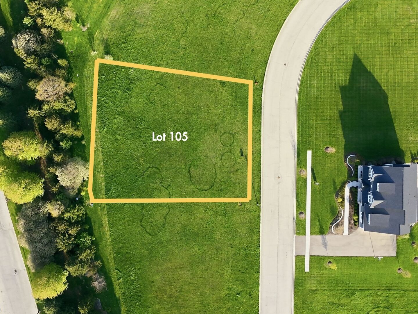209 Whittemore Drive Property Photo 1