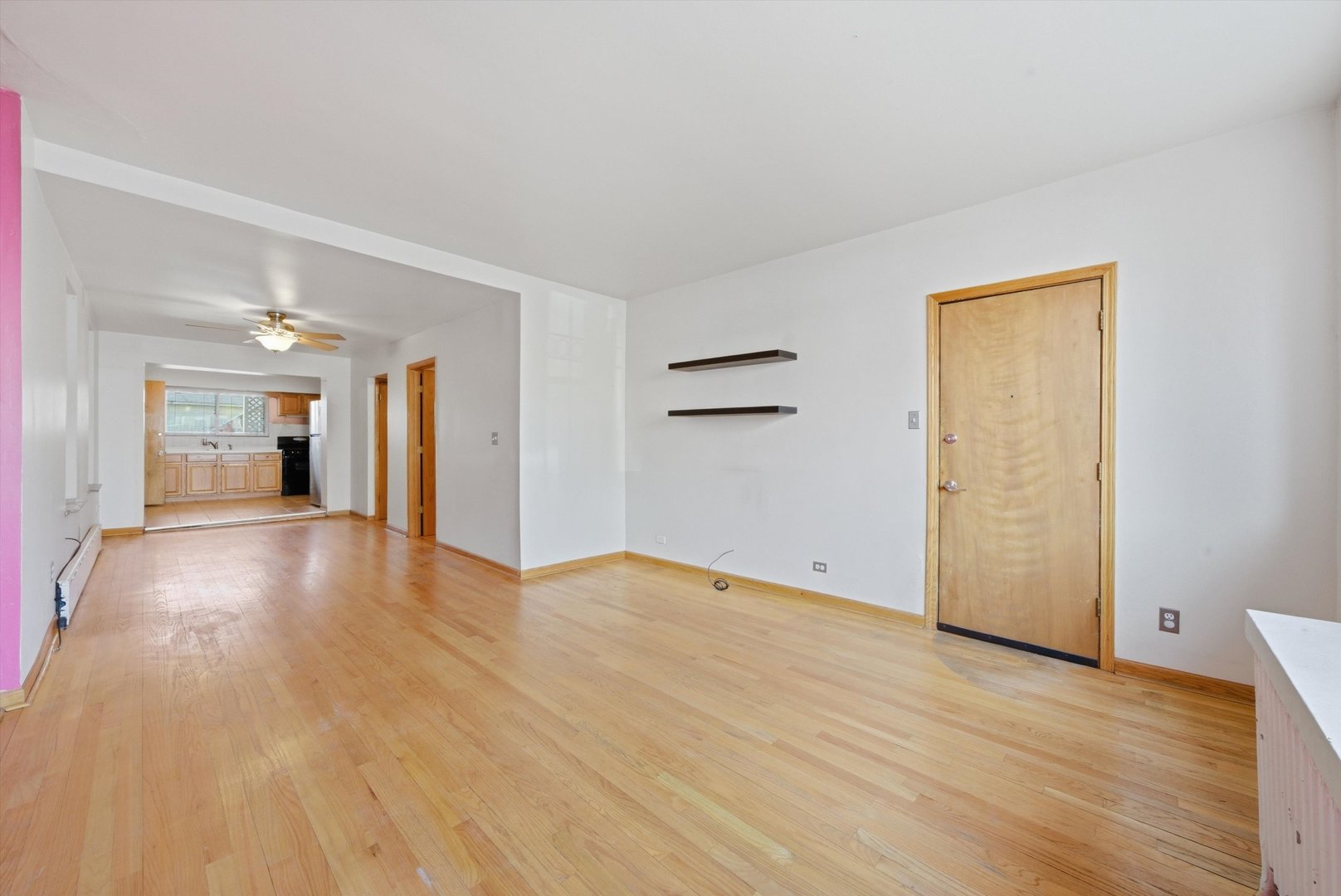 2836 S Union Avenue Property Photo 9