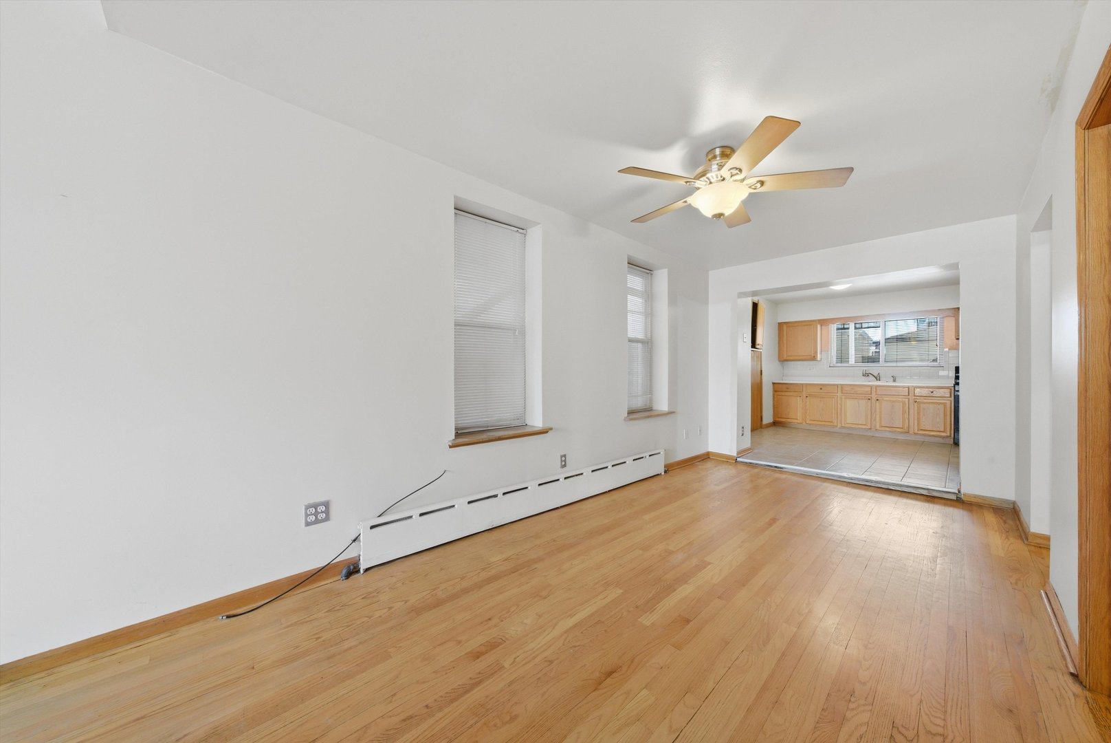 2836 S Union Avenue Property Photo 10