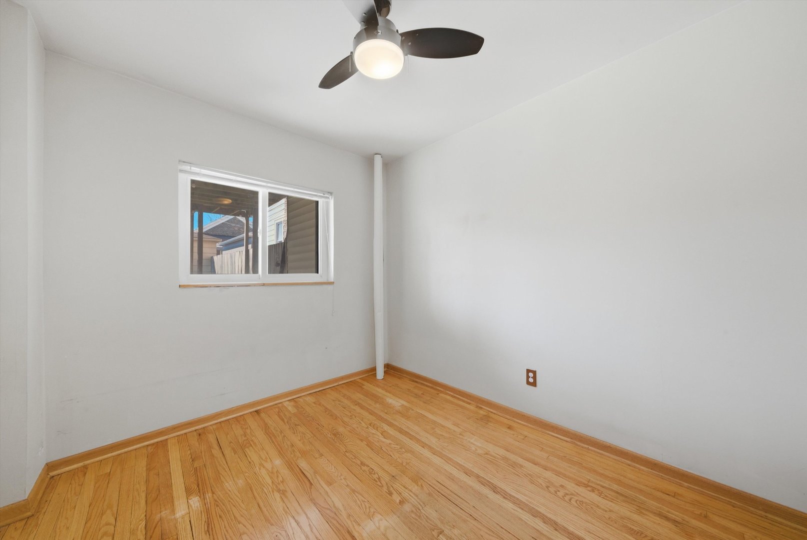2836 S Union Avenue Property Photo 14