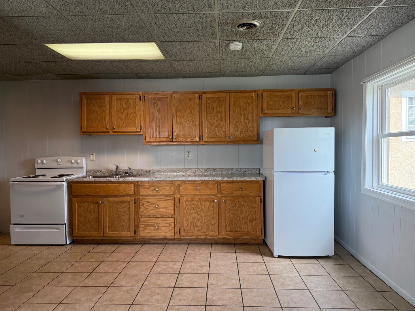 826 N Spalding Street Property Photo 5