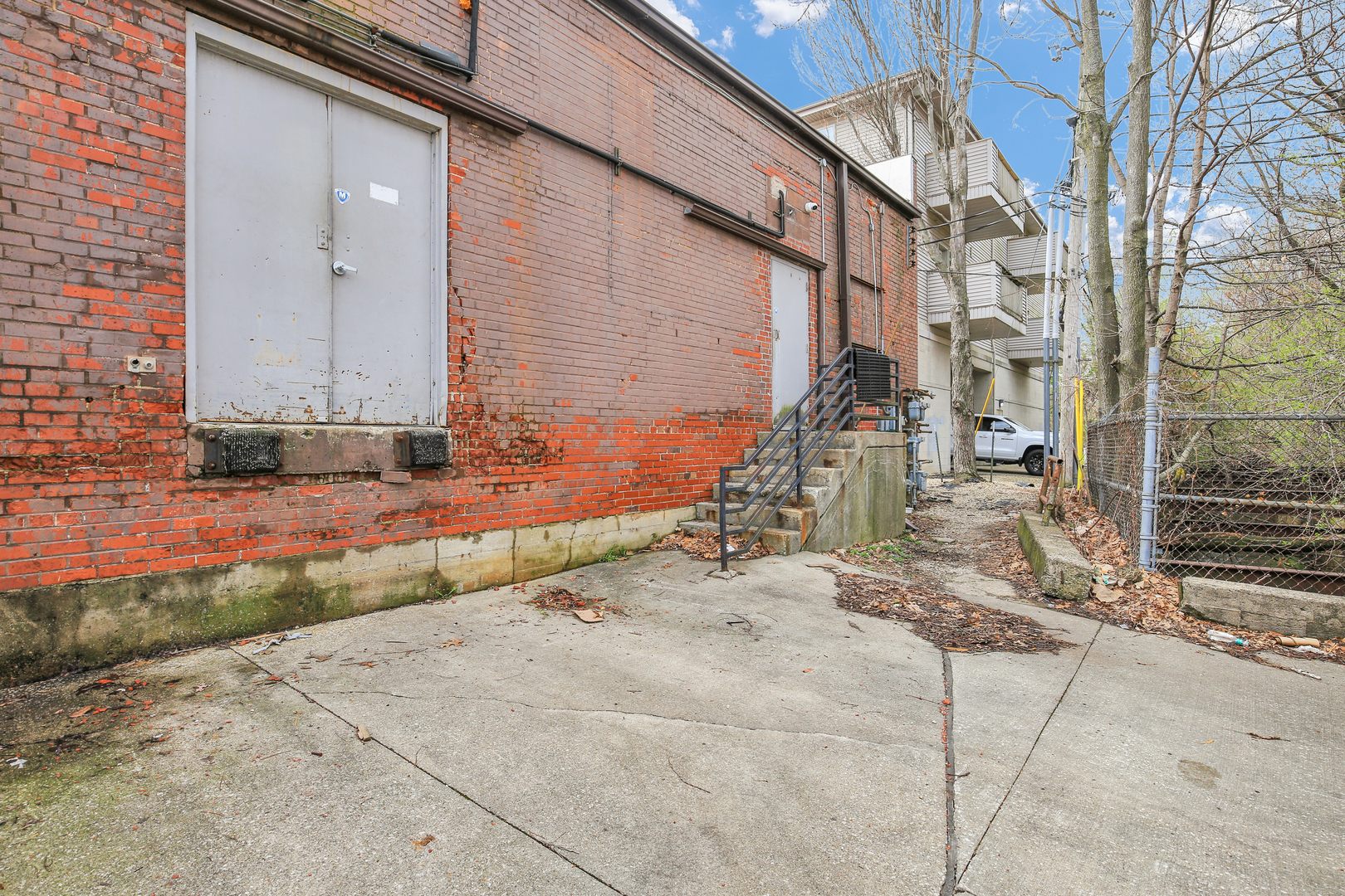 306 W Springfield Avenue Property Photo 63