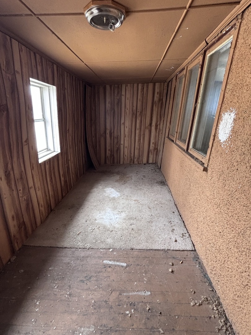 231 3rd Avenue Property Photo 16